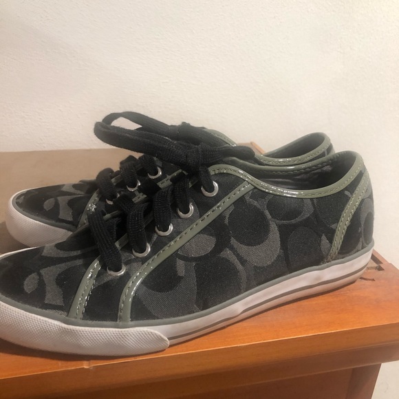 Coach shoes - Picture 2 of 3